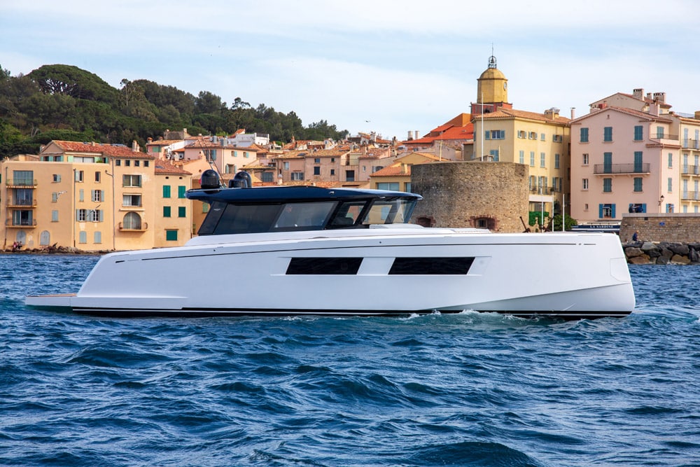 Pardo GT52 – show debut