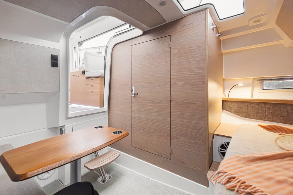 Quarken 35 Cabin interior