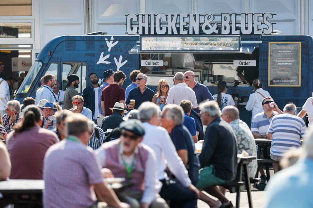 Southampton International Boat Show - Chicken and Blues