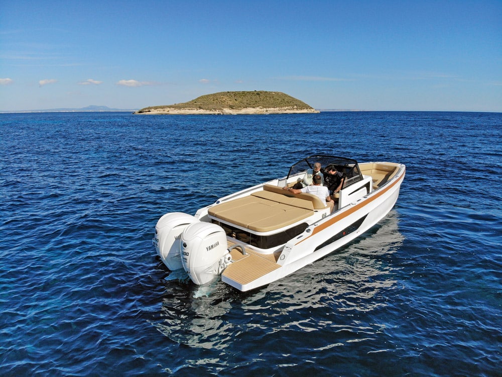 Sterk 31 engine options