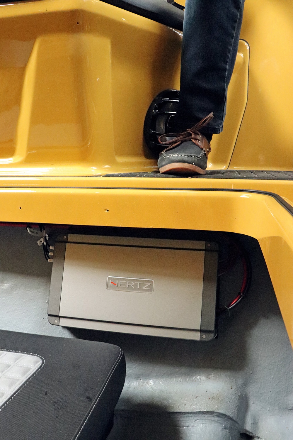 Separate Hertz Amplifier 8” subwoofer mounted out of the way