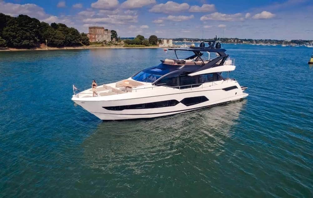 Sunseeker 76 yacht with January shipping offer