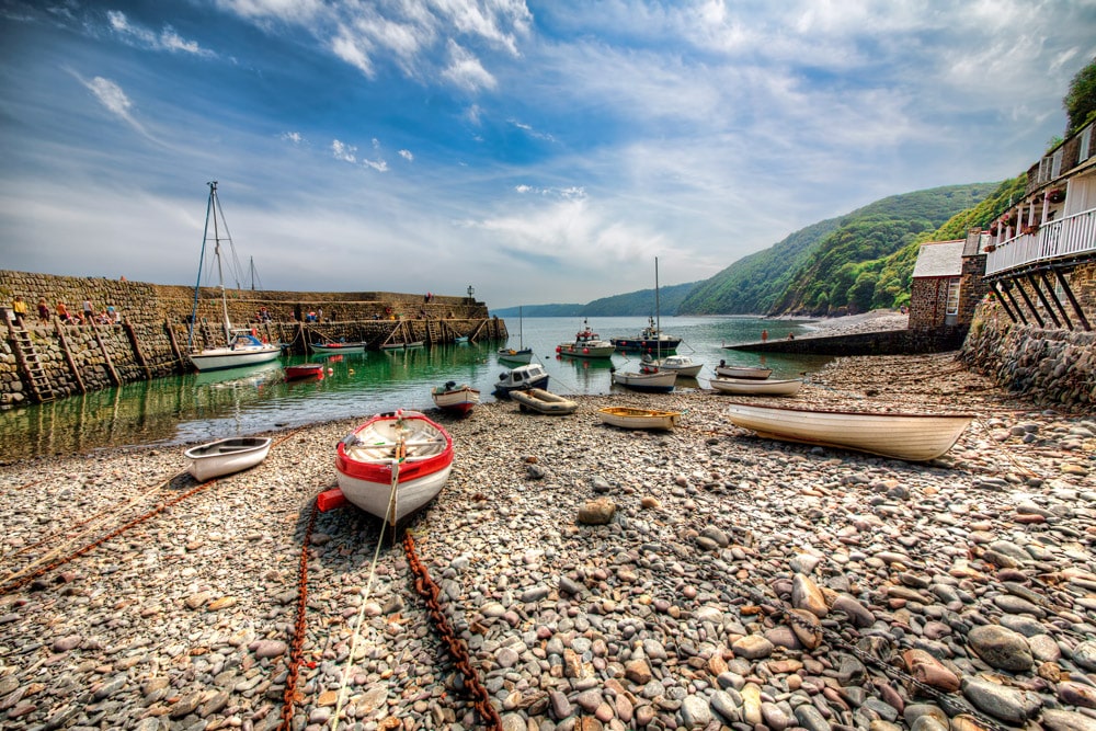 The harbour dries out at Clovelly © RolfSt 2 - istockphoto