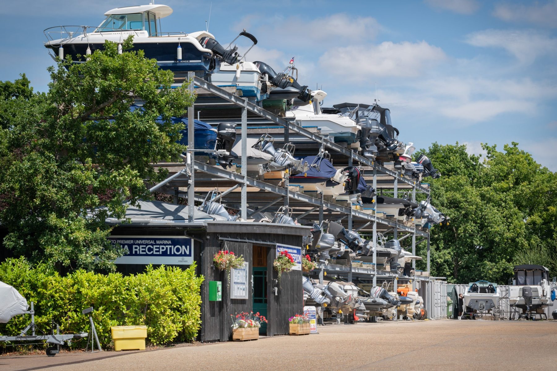 Picture of lots of boats on dry stack racking at Universal Marinas
