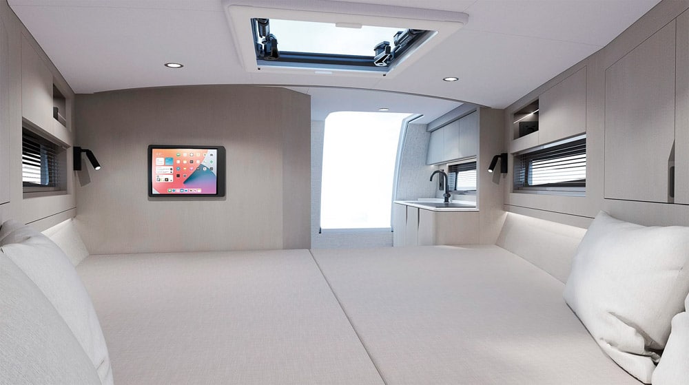 Luxurious aft cabin