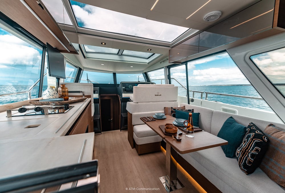 WELLCRAFT 435 Interior