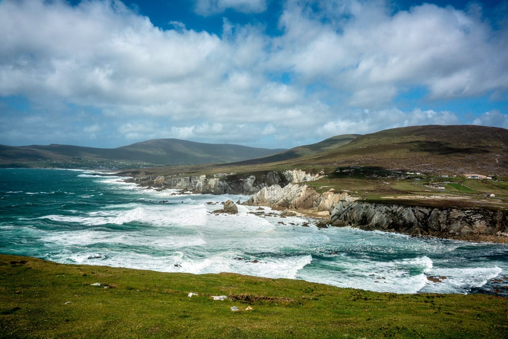 White Cliffs fo Ashleam. © Bo Sheringa shutterstock.