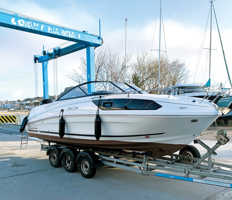 The new Bayliner VR6 in its glory.