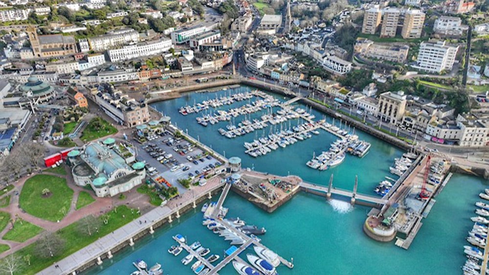 New Wave Club, a premier boat and jetski membership club - Torquay