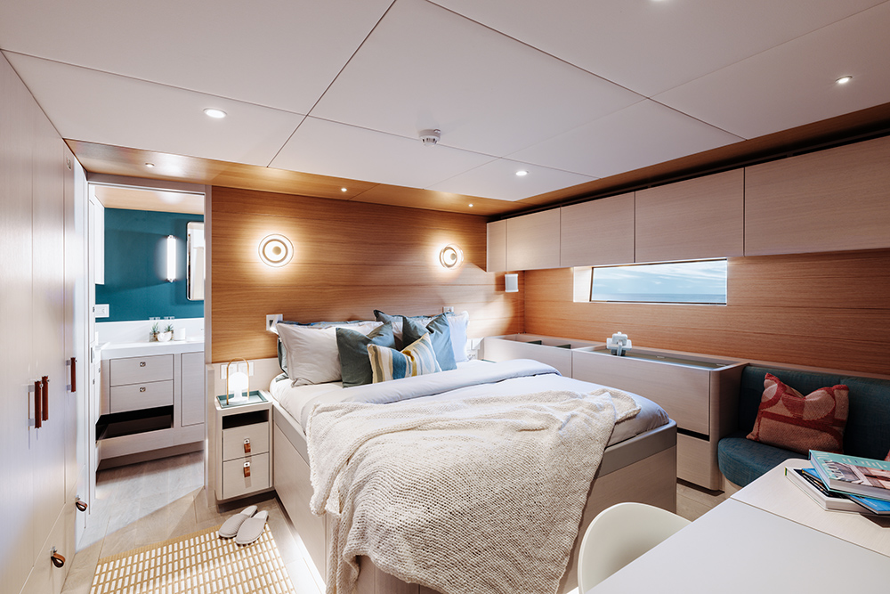 Master cabin to Arksen 85