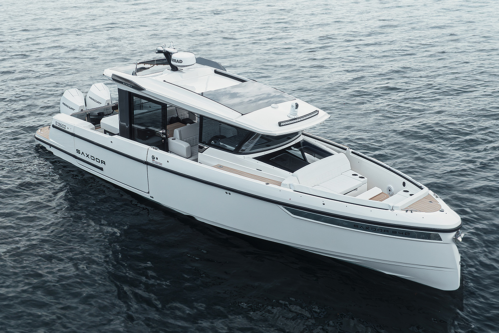 Drone view looking down on the Saxdor 340 GTWA sports cruiser