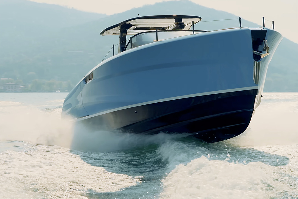 Bellini Astor 36 underway showing hull clearly.