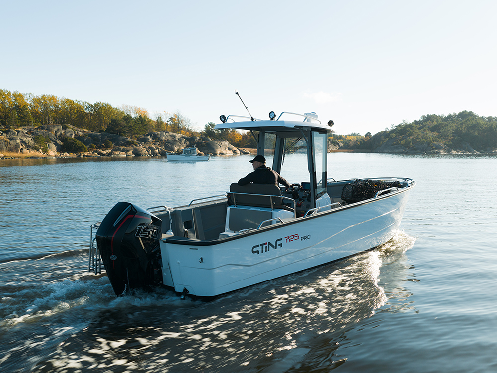 Sting 725 Pro T-Top underway on a calm coastal channel, powered by a Mercury 150hp engine.