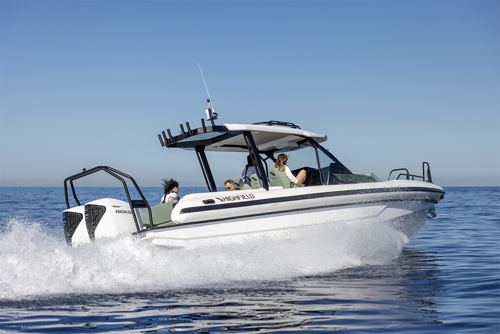 Highfield ADV9 cabin crossover powered by twin Honda BF250 outboards, running at speed on open water